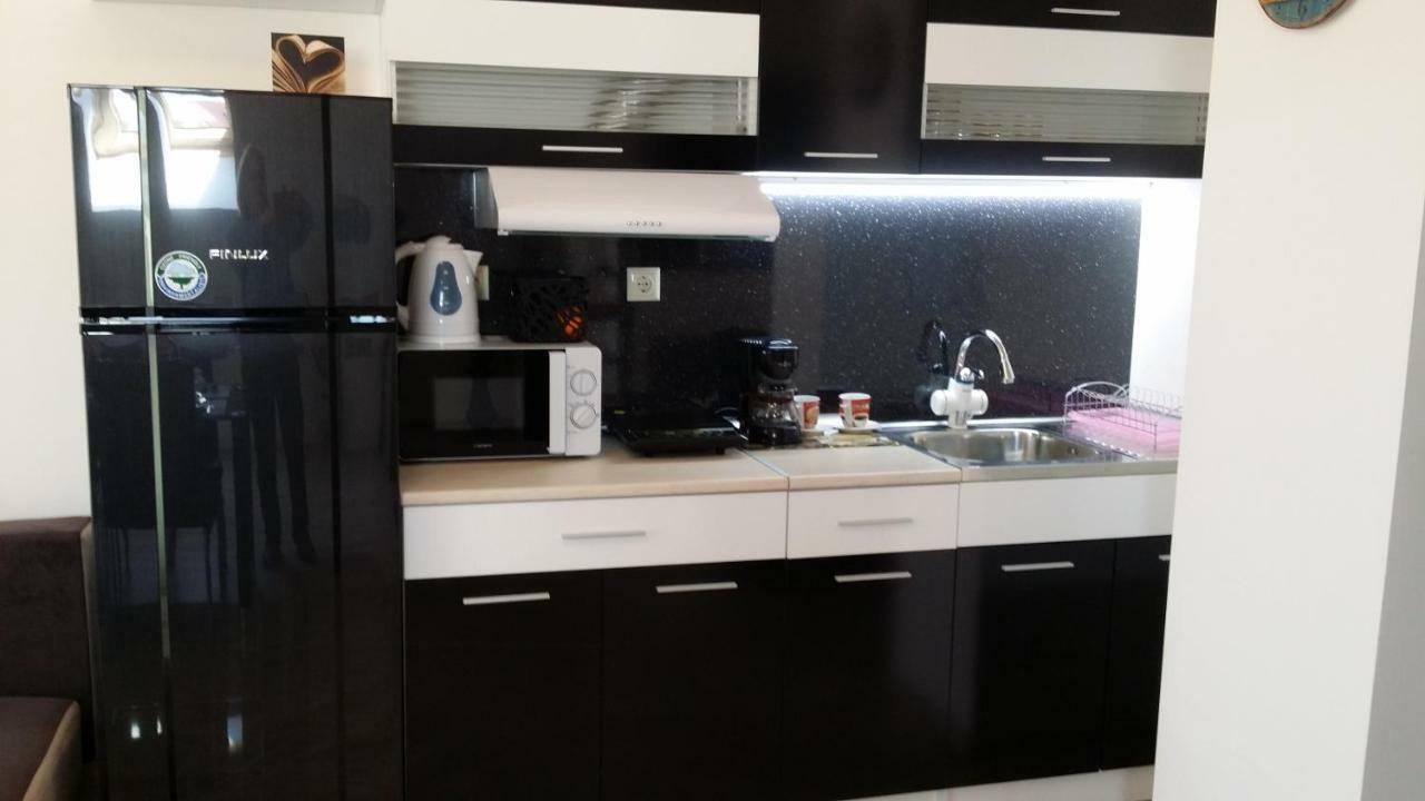Студио Изгрев Burgas Esterno foto