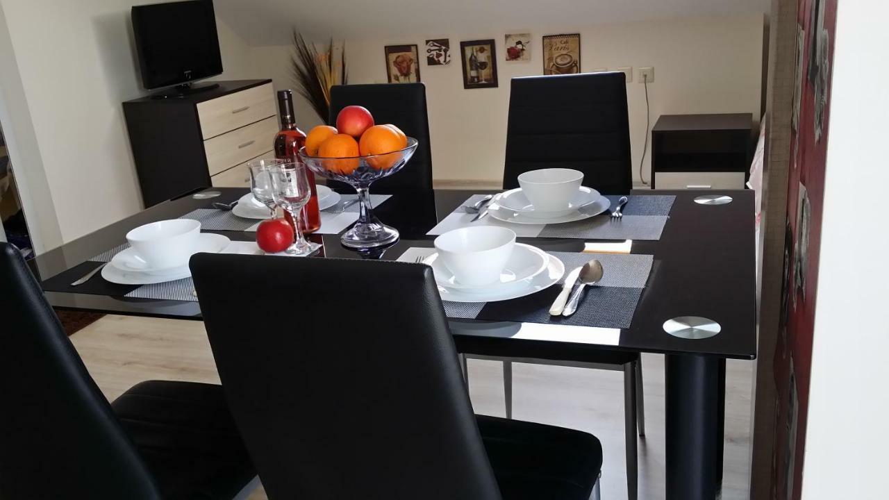 Студио Изгрев Burgas Esterno foto