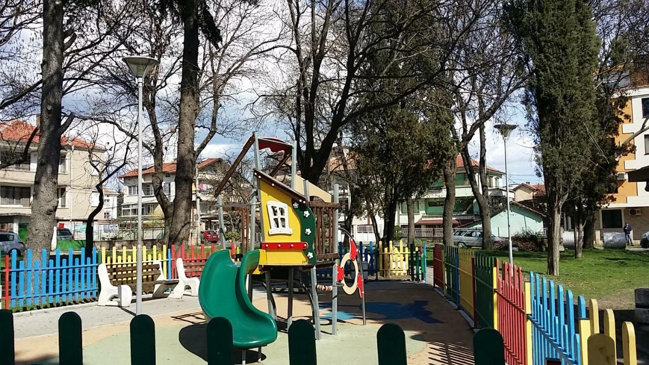 Студио Изгрев Burgas Esterno foto